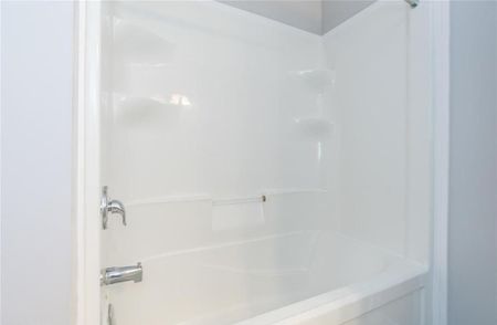 For Lease - 3200 Singleton Avenue Unit# Unit #76, London South, Ontario - Photo 5