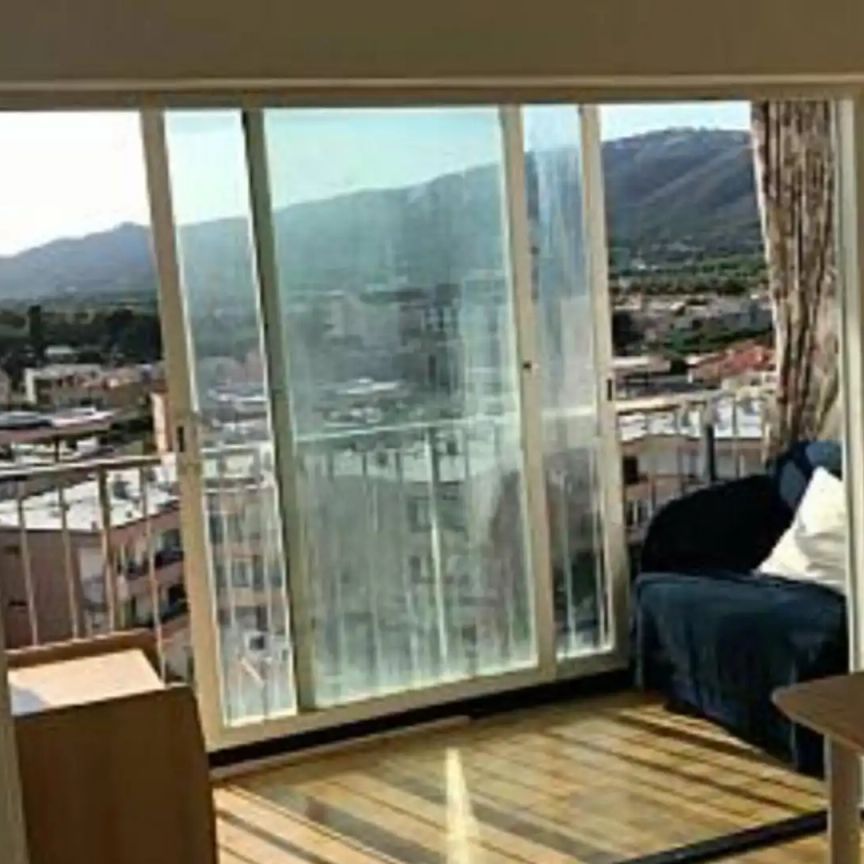 Piso de alquiler en Passeig Marítim, 166, Centre - Platja - Photo 1