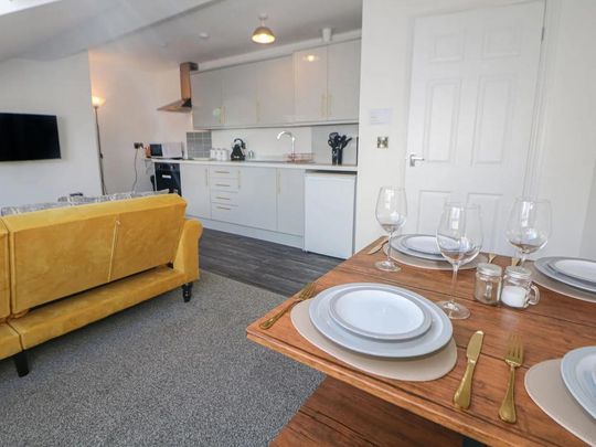 1 bedroom flat to rent - Photo 1