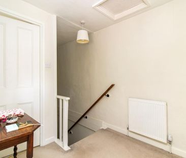 2 bedroom terraced house to rent - Photo 4