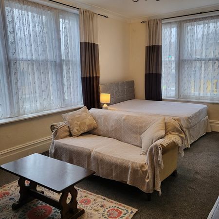 Room in a Shared House, Church Road, BS5 - Photo 4