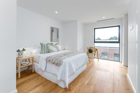 13 Bluebell Walk, Doncaster East VIC 3109 - Townhouse For Rent | Domain - Photo 2