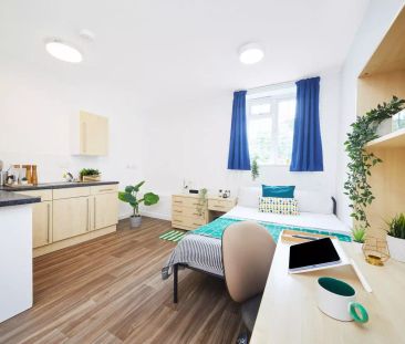 Standard Studio - Photo 3