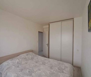 Location Appartement 3 pièces 62m² LA CHAPELLE ST LUC 10600 - Photo 4