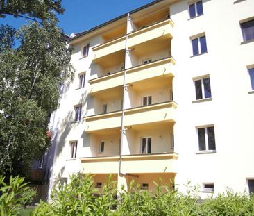 Süd-Gohlis – sanierte Altbauwohnung mit großem grünen Innenhof ! - Foto 1