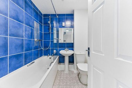 4 bedroom house to rent - Photo 3
