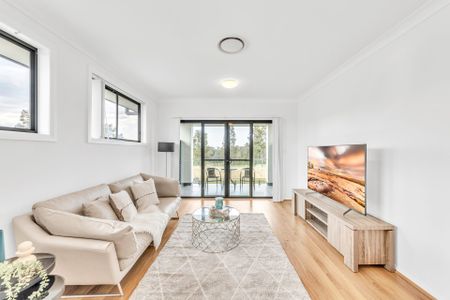 Family-Friendly Home in Colebee's Stonecutters Ridge Estate - Photo 2