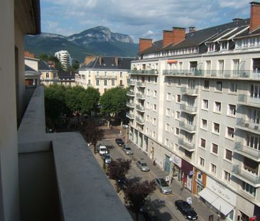 CHAMBERY CENTRE Beau T4 de 105 m² – ref 137 - Photo 4