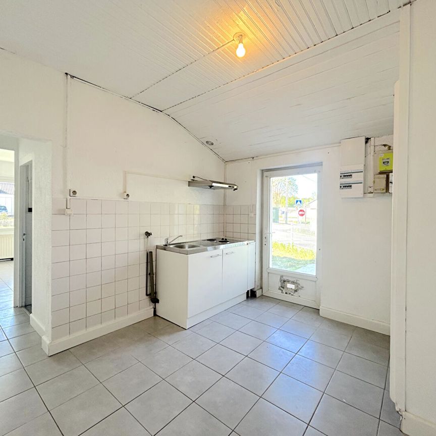 A LOUER MAISON DE TYPE 2 AVEC JARDIN - SECTEUR PUGNAC - Photo 1