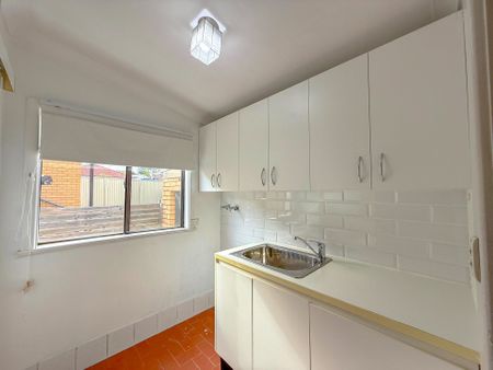 SPACIOUS HOUSE - Photo 5