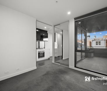 Excellent Location, Great size, Convenience is the key - Photo 5