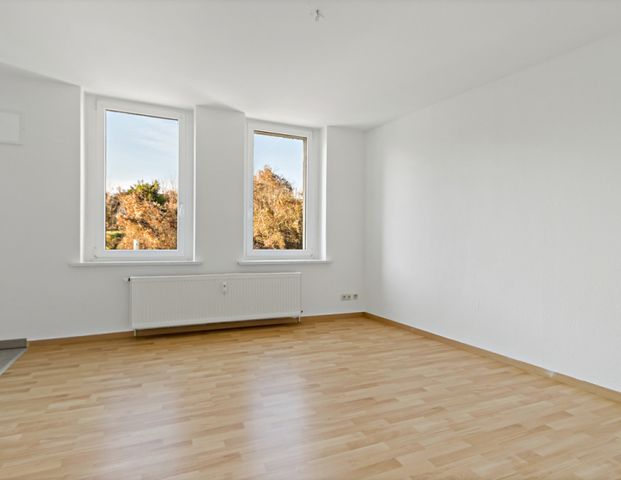 3-Raumwohnung mit hochwertiger Einbauküche in der Seebener Straße! - Foto 1