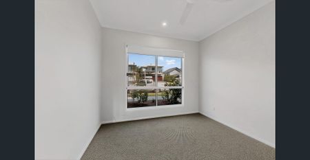 Coastal Living Awaits, Brand New Villa. Take the 3D tour - Photo 5