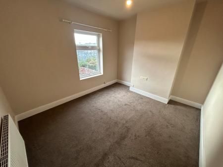 Vernon Terrace, Staffordshire, Burton upon Trent, DE14 - Photo 1