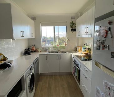 Willoughby - Photo 5