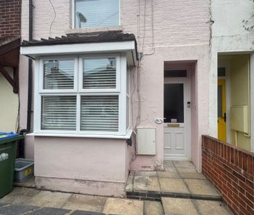 Priory Road - Photo 6