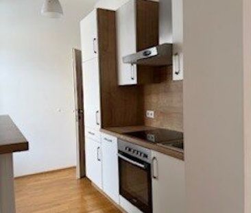 Charmante, lichtdurchflutete Wohnung in zentraler Lage: 2 Zimmer, d... - Foto 5