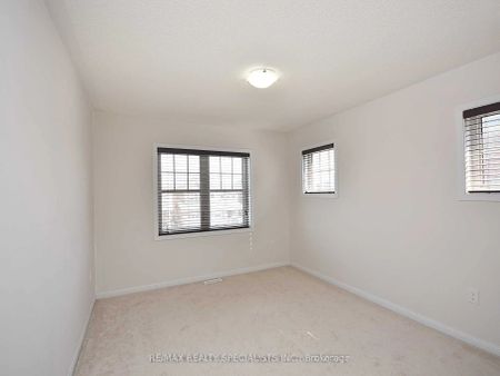 Property For Lease | W9283486 - Photo 4