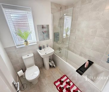 3 bedroom detached house to rent - Photo 6