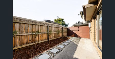 Everything so close - Photo 2