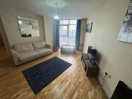 2 bedroom flat to rent - Photo 2