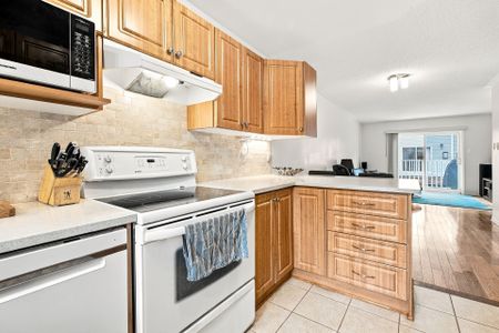 For Lease - 12 Maclean Street, Dows Lake - Civic Hospital and Area, Ontario - Photo 2