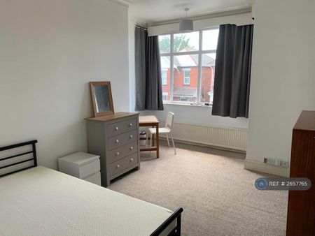 7 bedroom detached house to rent - Photo 4