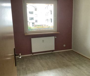 Schöne, renovierte Erdgeschoss-Wohnung zu vermieten! - Foto 4