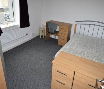 4 bedroom house to rent - Photo 1