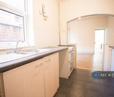 3 bedroom terraced house to rent - Photo 3