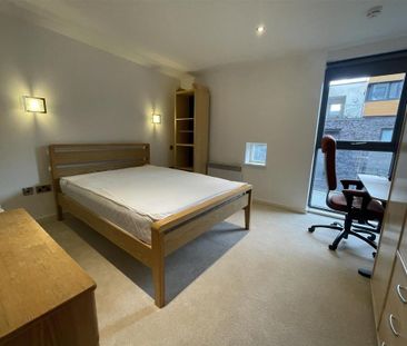 2 bedroom apartment to rent - Photo 6