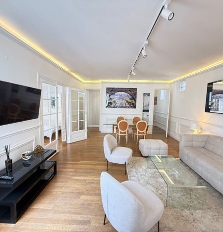 Appartement • Paris - Photo 2