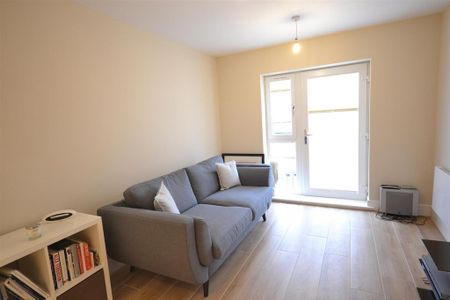 1 bedroom flat to rent - Photo 3