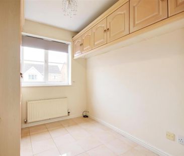 4 bedroom detached house to rent - Photo 3