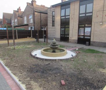 1 bedroom in a house share to rent - Photo 4