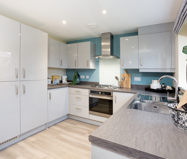 3 bedroom semi-detached house to rent - Photo 4