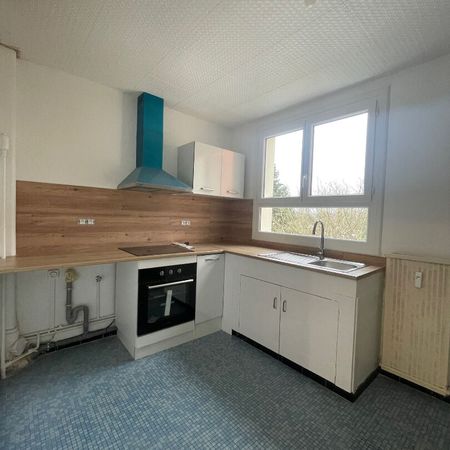 Location Appartement 3 pièces 70m² - Photo 3