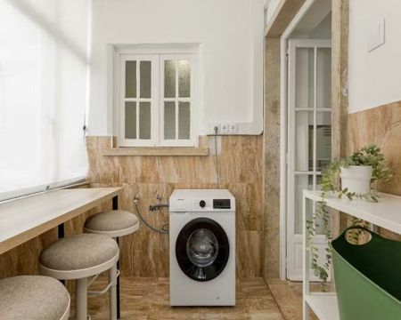 Avenida da Igreja, Lisbon, Lisbon 1700 - Photo 2