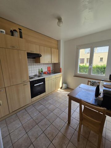 Appartement 3 pièces avec balcon, proche centre-ville - Rue des Moulins 44 - Photo 2