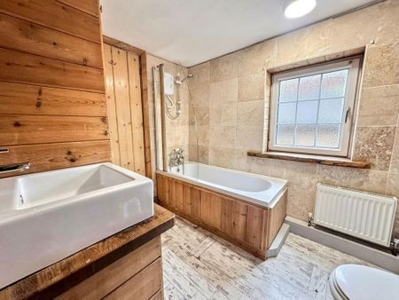 2 bedroom semi-detached house to rent - Photo 3