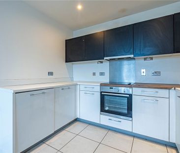 1 bed Flat for rent - Photo 1