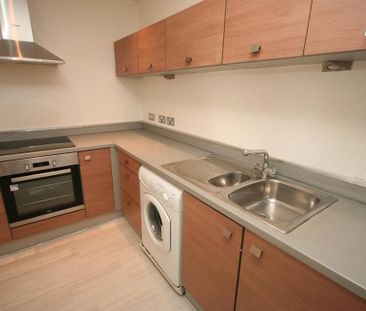 2 bedroom apartment to rent - Photo 3