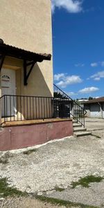 Location Appartement 2 pièces 38m² ROCHE LA MOLIERE 42230 - Photo 3