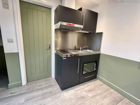 Studio to rent - Photo 2