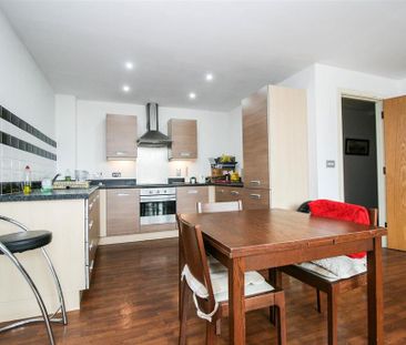 2 bedroom apartment to rent - Photo 5