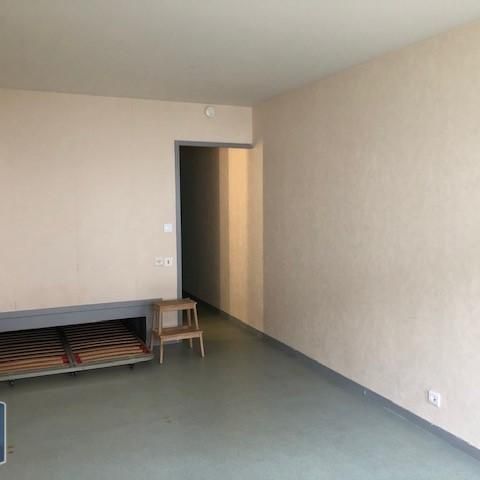Location Appartement 1 pièce 23m² POITIERS 86000 - Photo 2