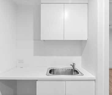 Convenient, Modern Living in the Heart of Maitland! - Photo 5