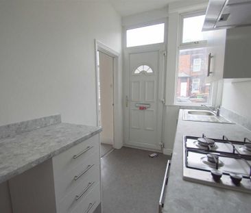 3 bedroom terraced house to rent - Photo 1