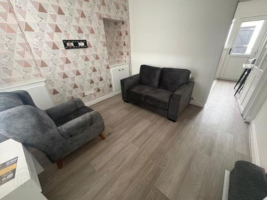 85 Kilburn Street, Belfast, BT12 6JT - Photo 1