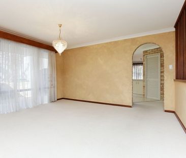 10 Sprigg Place, Booragoon - Photo 2